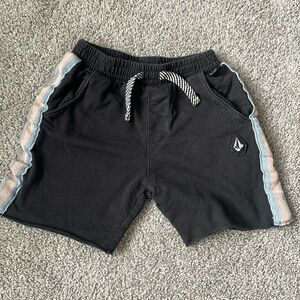 Volcom shorts